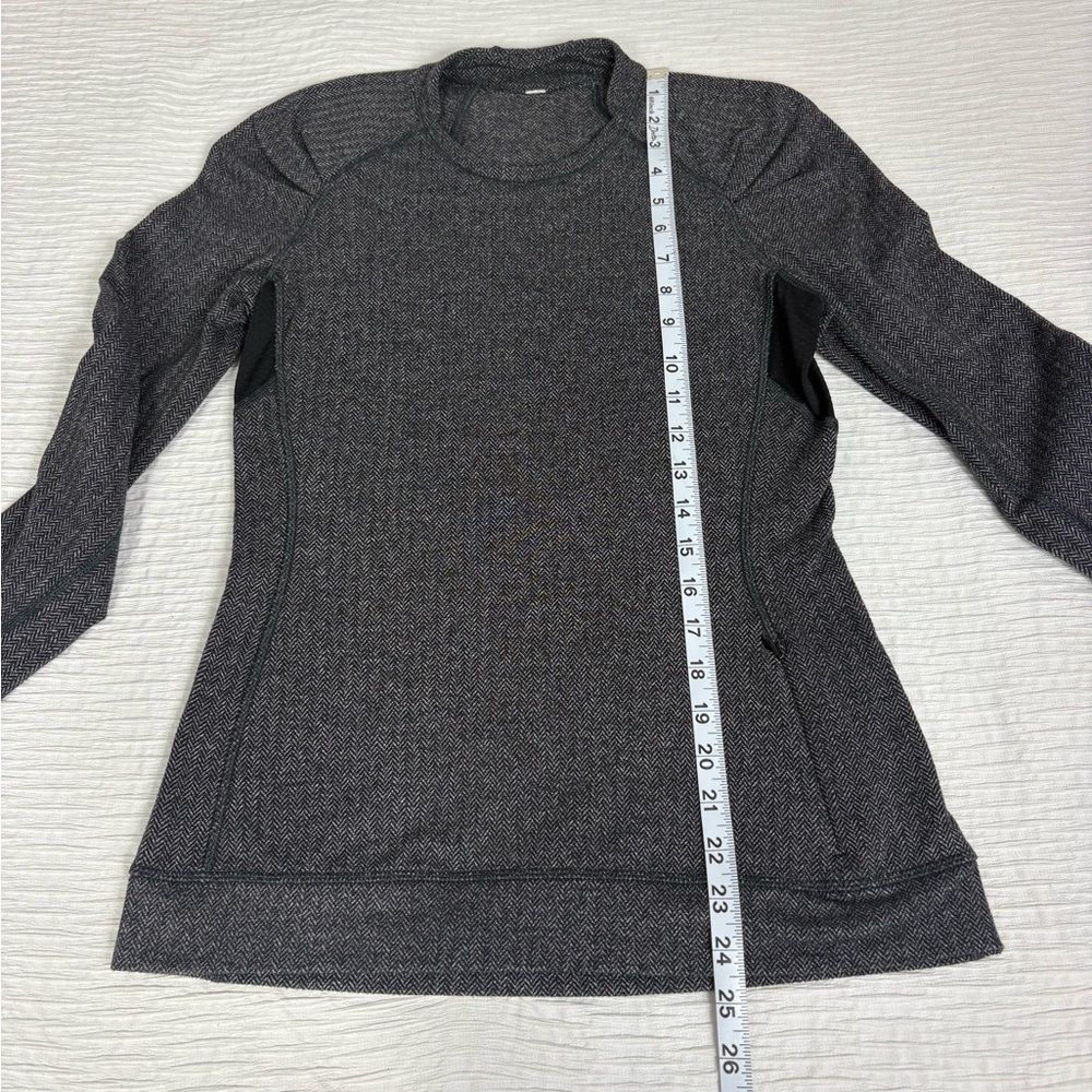 lululemon athletica Charcoal Long Sleeve Top - Picture 6 of 9